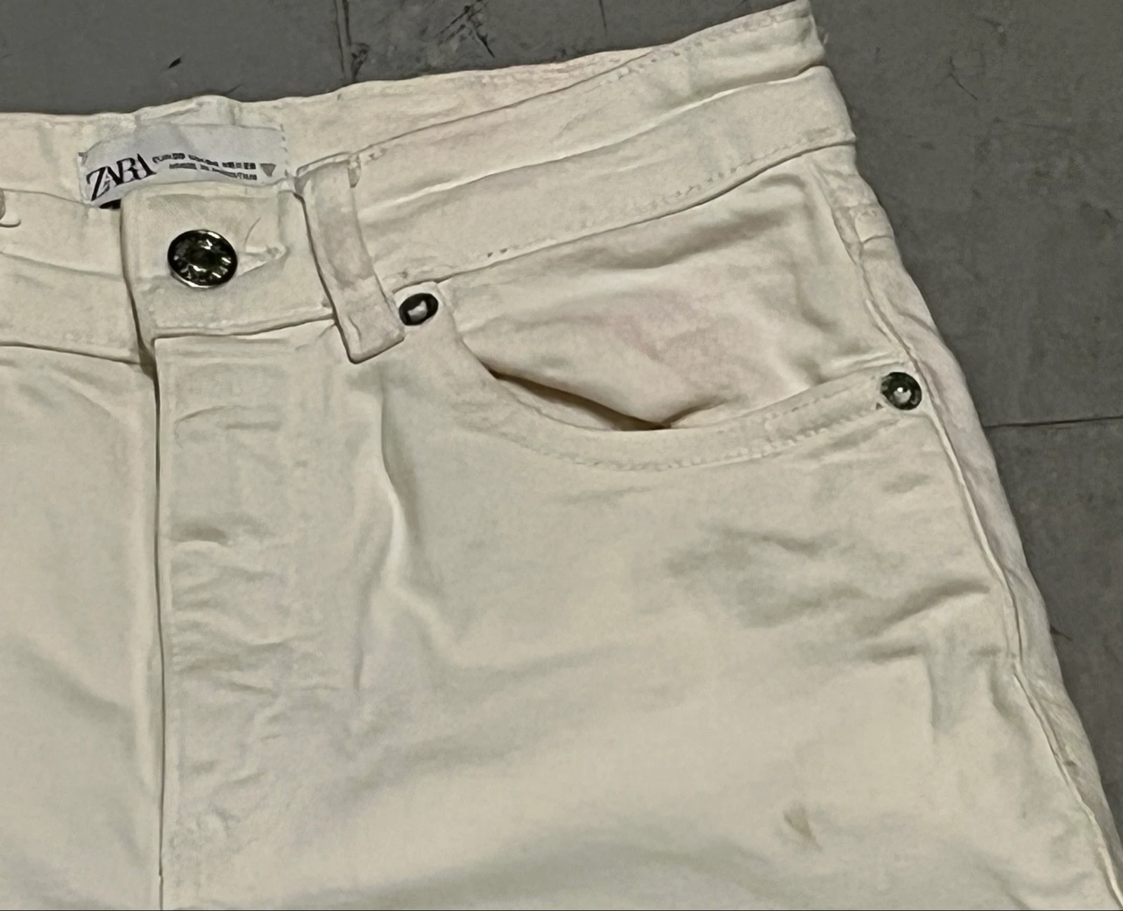 Calça jeans branca desgastada Desi – photo 10
